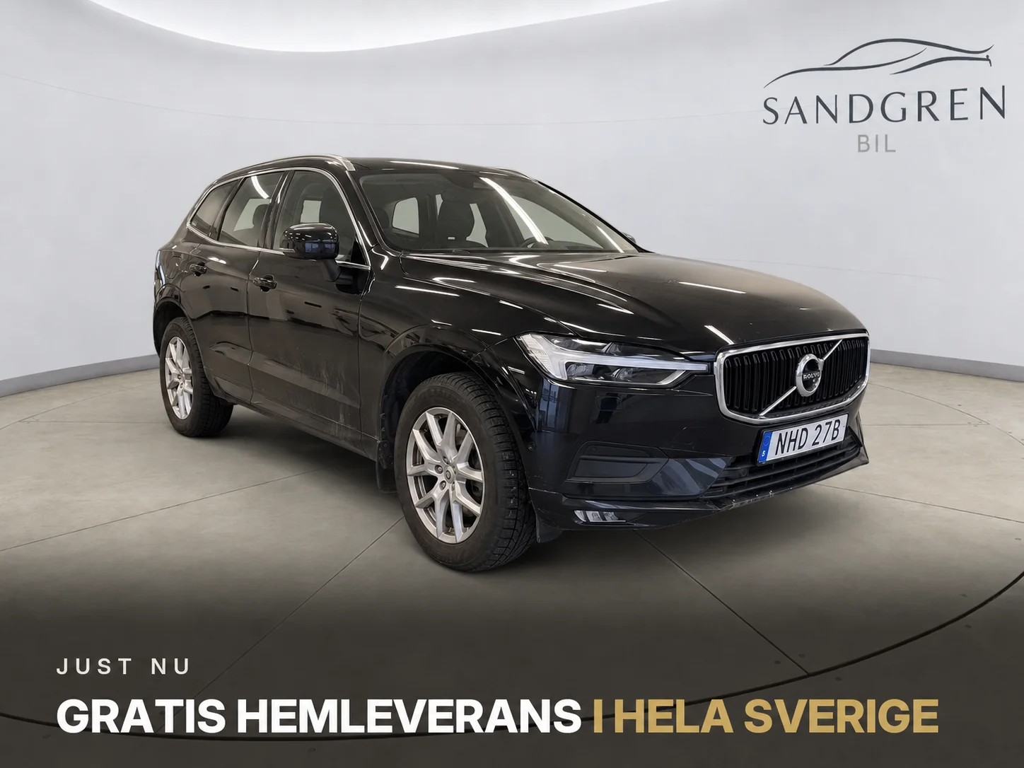 Samma svarta Volvo i samma studio, med samma logga och samma kampanjbudskap